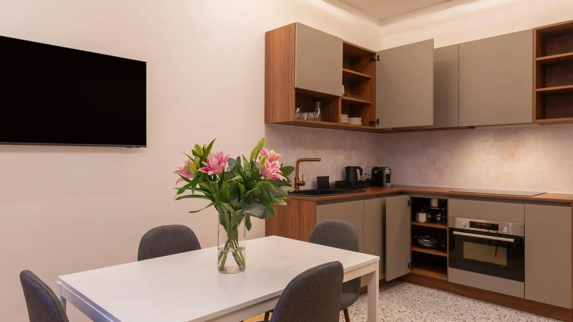 Apartment Faubourg Station